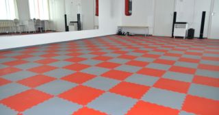 Резиновое покрытие для спортзала Чусовой, цена от 901 руб.